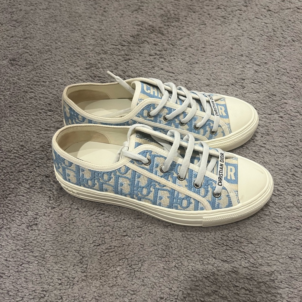 Dior Sneakers
Walk’n’Dior Sneaker - Picture 3 of 5